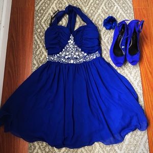 Beautiful royal blue prom short dress